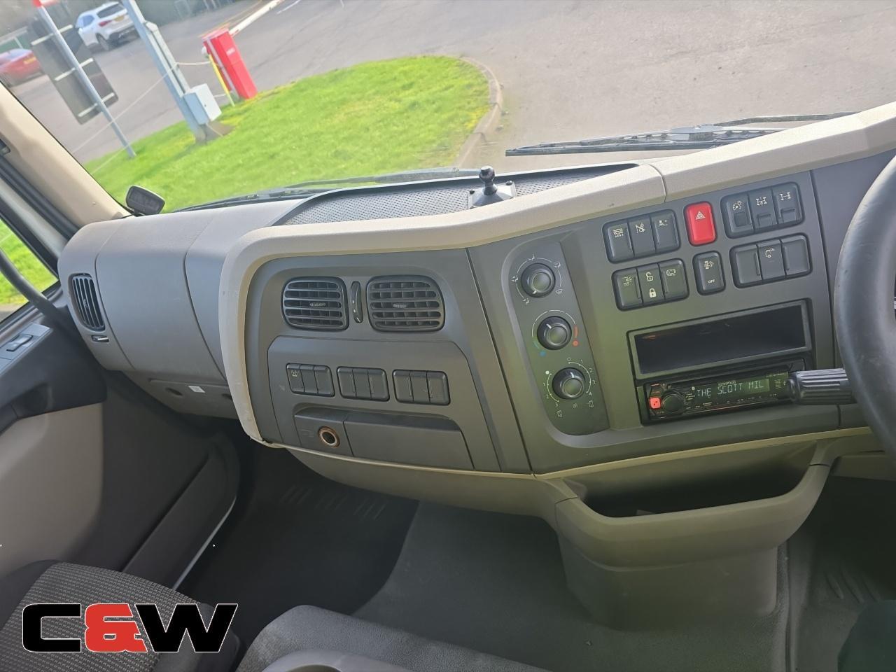 Vehicle image 22